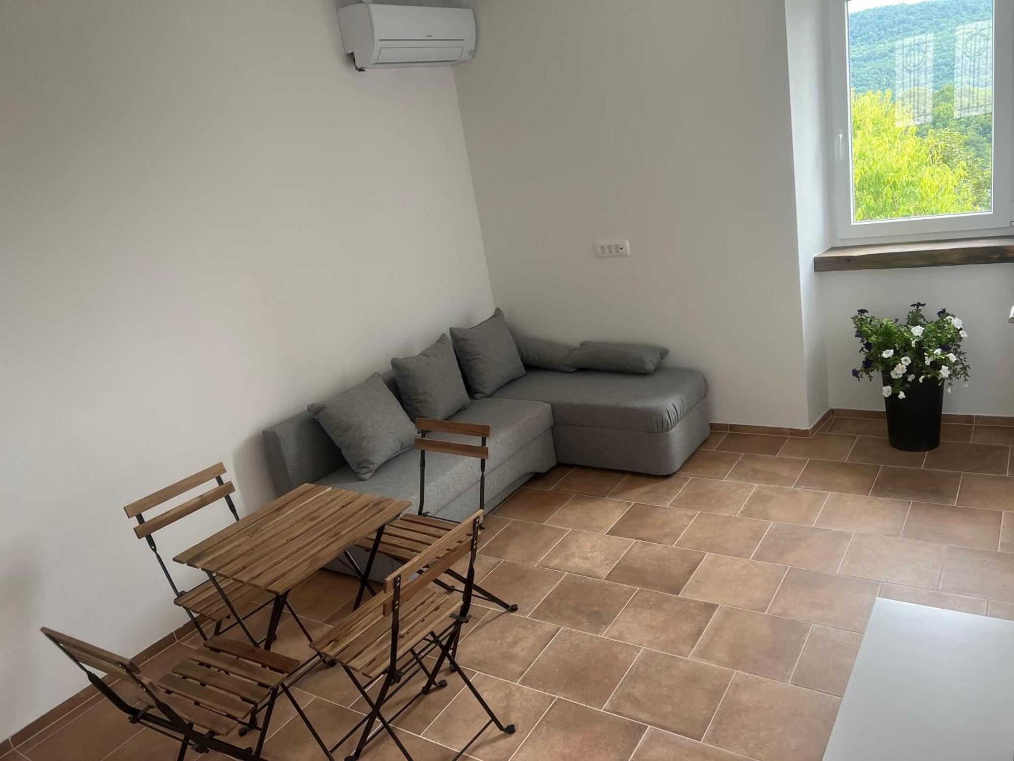 Apartament Hramisce Šmarje Zewnętrze zdjęcie